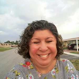 Meet your Posher, Gloria